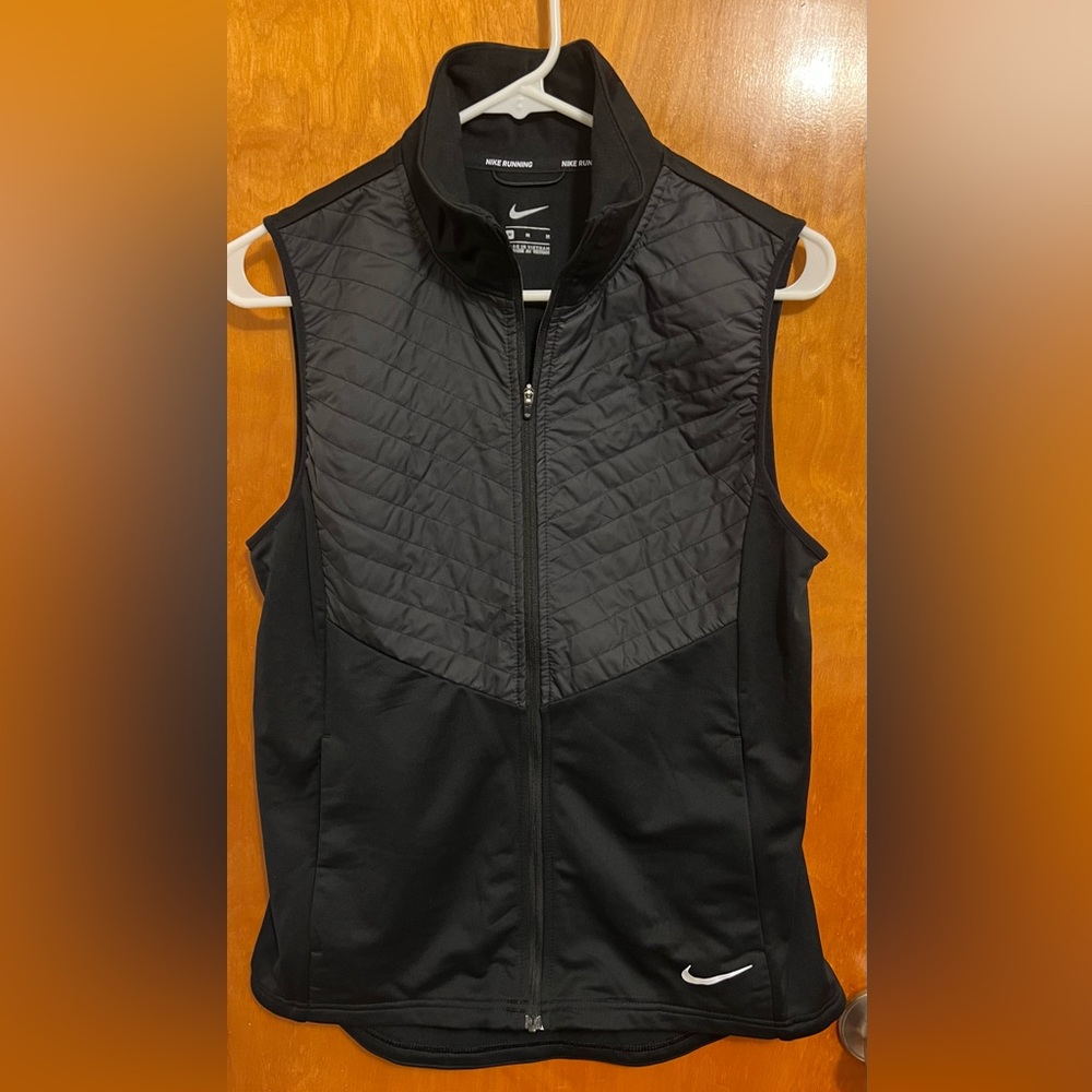 Nike Running Vest size medium (Brand New Without Tags)
